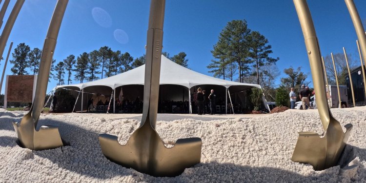 Alabama Receives Silver Shovel Award for Economic Development Achievements