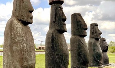 Kelly Kazek’s Odd Travels: Alabamans Discover Easter Island Moai Replicas in Tullahoma, Tennessee