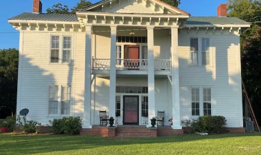 Descendants of Alabama Slaves Reunite at Historic Plantation House: ‘Words Can’t Express the Feeling’