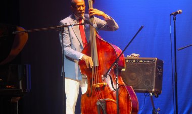 Legendary Bassist Ron Carter Inducted into the Alabama Jazz Hall of Fame