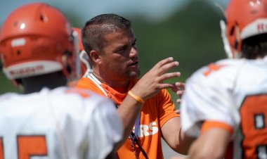 Chip English Takes the Helm at Hoover Football, Steers Team Through Transition