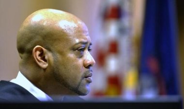 A teen was falling asleep during a courtroom field trip. She ended up in cuffs and jail clothes