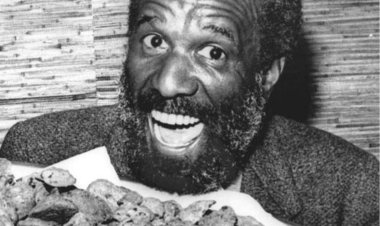 Wally Amos, founder of "Famous Amos" cookies, dies at 88