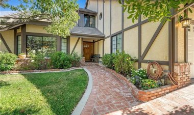 Historic 'Poltergeist' Home in Simi Valley Listed for the First Time Since 1979