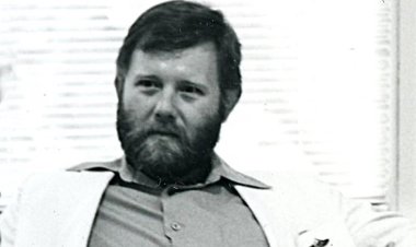 Exploring the Legacy of Michael McDowell: The Macabre Visionary Behind Beetlejuice