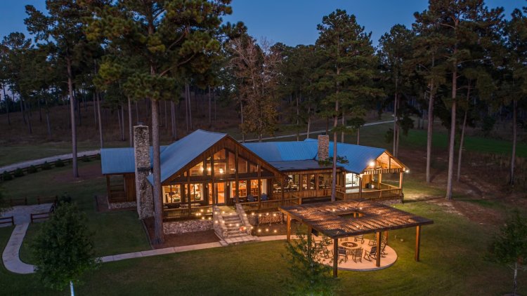 Exclusive 1,700-Acre Sporting Plantation in Alabama Listed for $10.5 Million