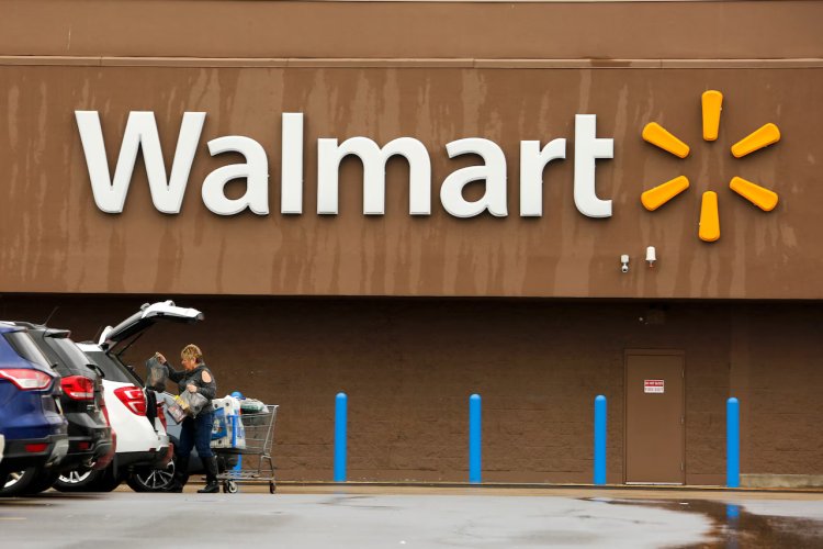 Walmart Partners with CenterWell to Reintroduce Senior-Focused Primary Care Centers