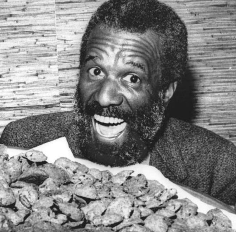 Wally Amos, founder of "Famous Amos" cookies, dies at 88