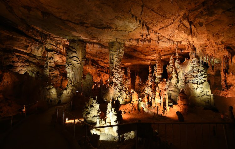 Discover 4 Stunning Caves in Alabama That Will Leave You Breathless