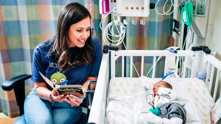 Katie Britt Stresses the Importance of Reading to Newborns at UAB's Bookworm Day