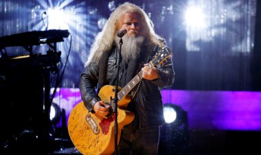 Jamey Johnson's Journey to Sobriety in New Song "Sober": A Deep Dive into His Struggles