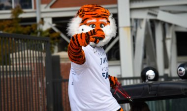 22 Surprising Places Auburn Fans Shouted "War Eagle" Around the World
