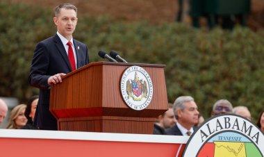 Lawsuit Claims Alabama's Voter Purge Program Unfairly Targets Naturalized Citizens