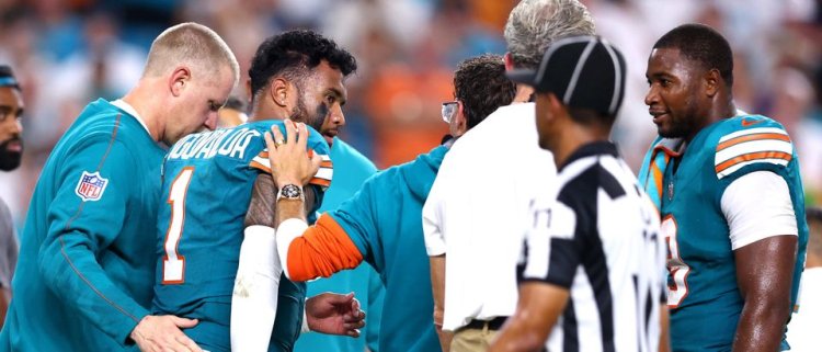 Tua Tagovailoa Leaves Bills Game Early After Suffering Concussion, Could Derail Broken Dolphins Franchise Even Further