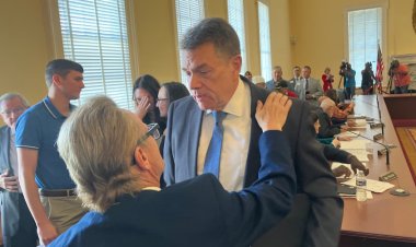 Whitmire: The long stupid saga of Kay Ivey’s nuclear war