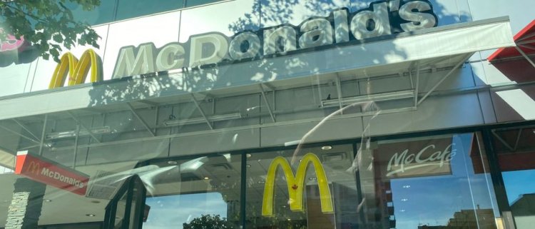 “I Really Wanted To Do This All My Life”: Trump Dishes Out Fries at McDonald’s in Key Swing State