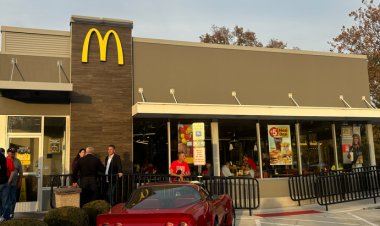 “'They Don’t Deserve This': Trump Supporters Stand by ‘Hassled’ McDonald’s That Hosted Former President”