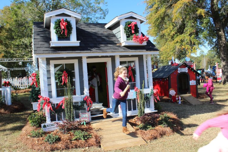 Alabama's 67 Counties: Unique Christmas Traditions