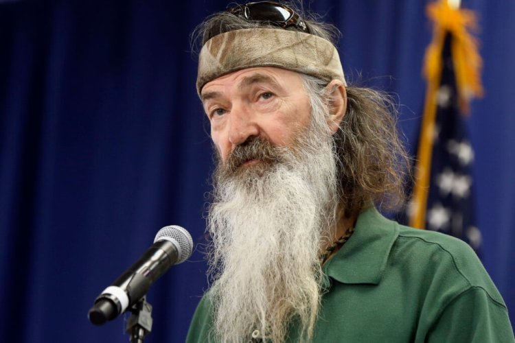 "Duck Dynasty" This Is Why a Star's Trump Speech Is Still Relevant Even After His Death