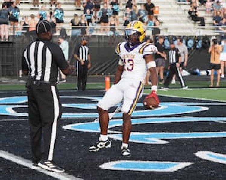 Suspended Alabama 5-Star RB Commit EJ Crowell Still Draws Hero’s Welcome in Jackson