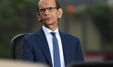 Paul Finebaum's opinion on Clemson' s 1–3 loss to Dabo Swinney is that the Heat is going nowhere. Why? Start.